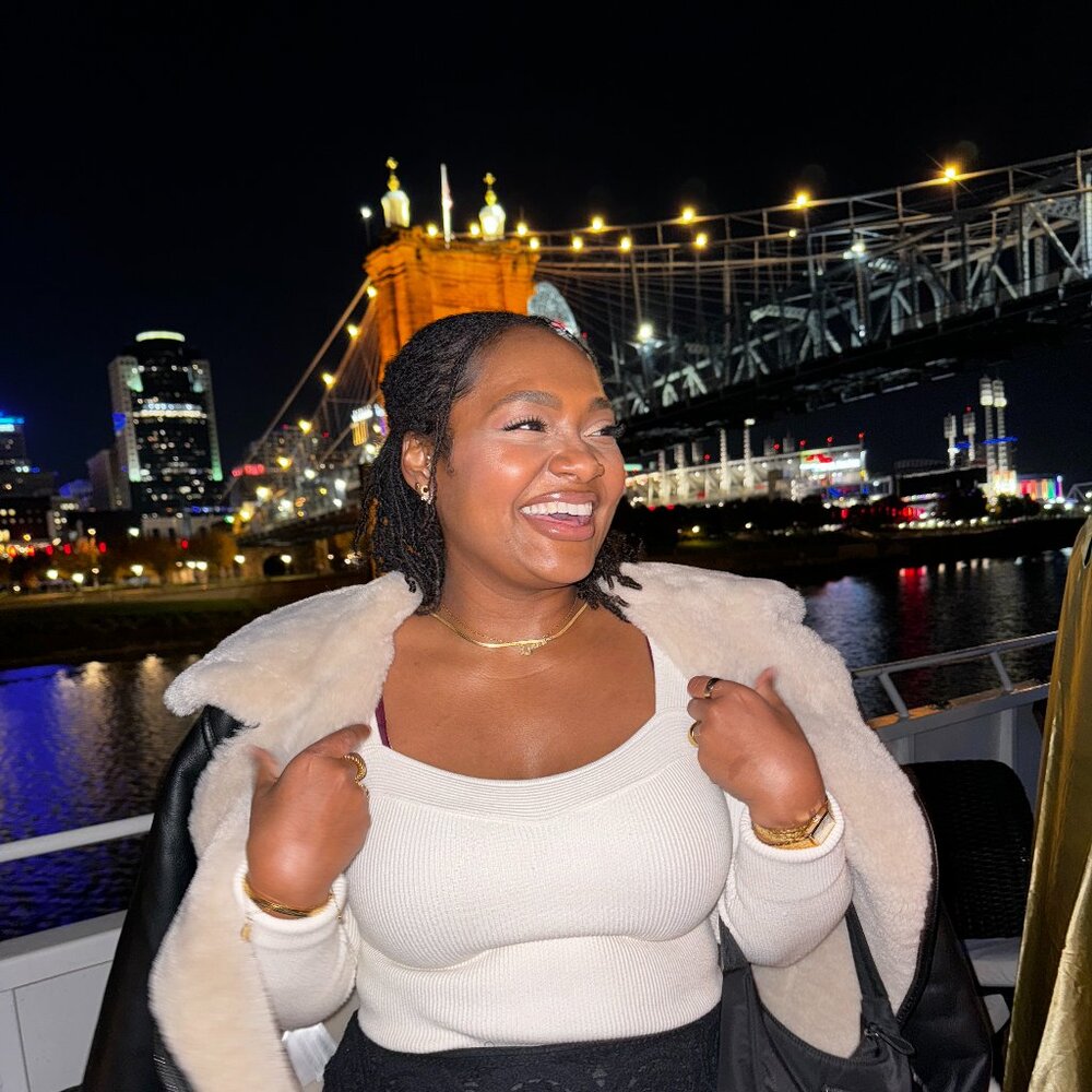 Meet your Posher, Elle